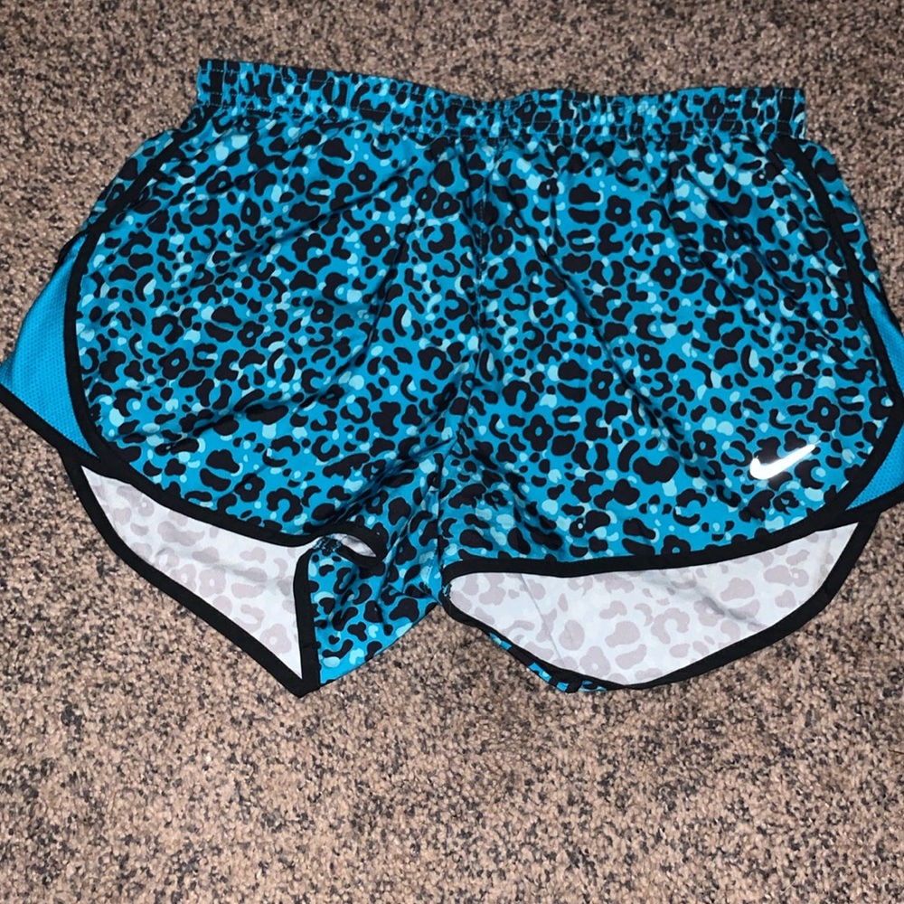 Nike short
